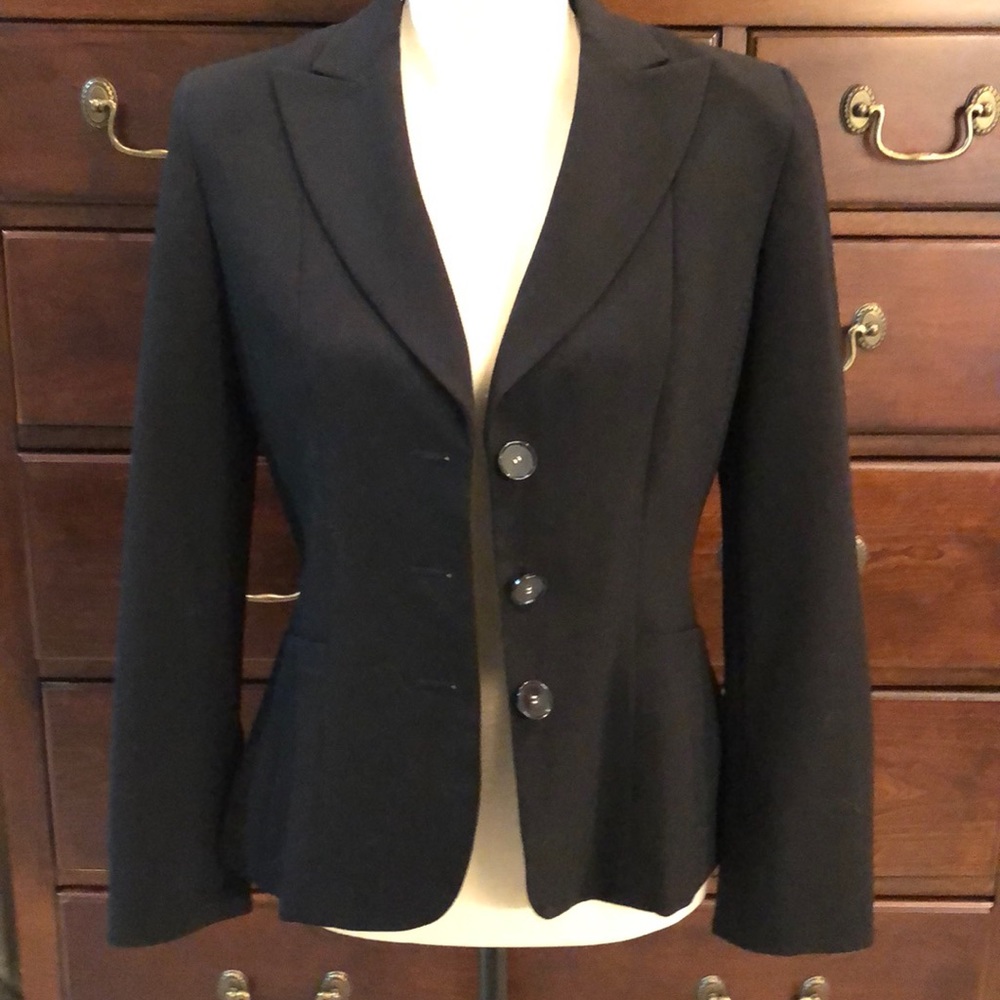 Black women’s 4 P lined suit jacket. Tailored waist for petite person